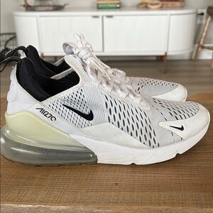 Nike White and Black Air270s size 9